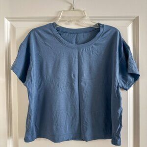 Lululemon Crop T Shirt Womens Size 4